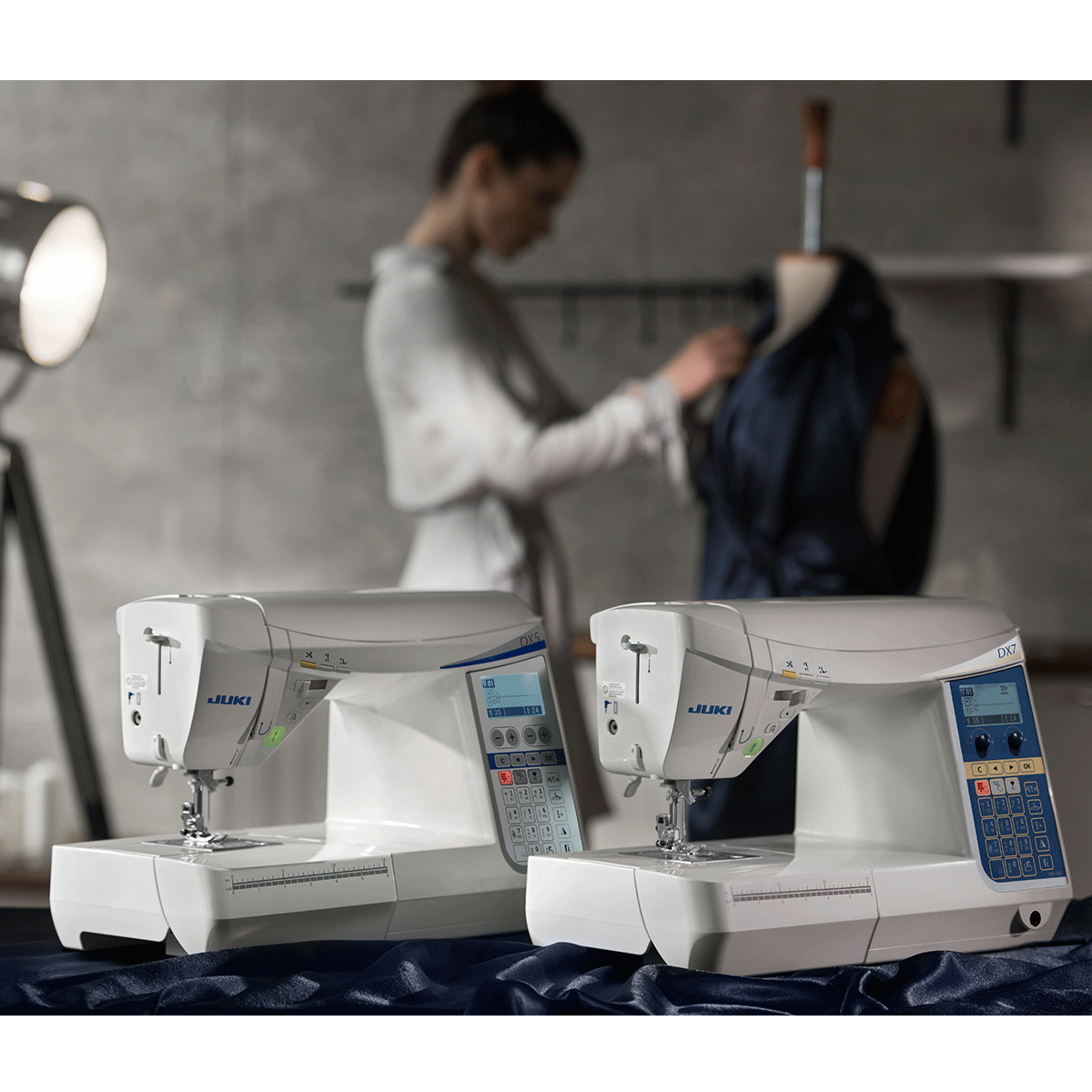 HZL-DX5 Professional Quality Quilting and Sewing Machine with 185 Stitch Patterns and 3 Fonts