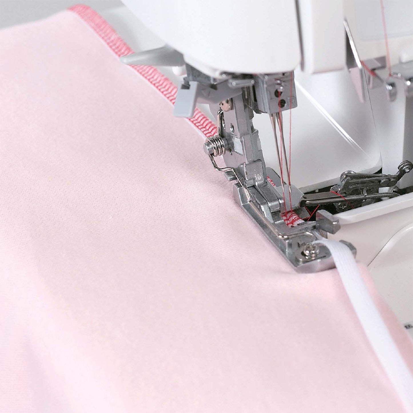 MO-654DE 2/3/4 Thread Overlock with Differential Feed and Rolled Hem