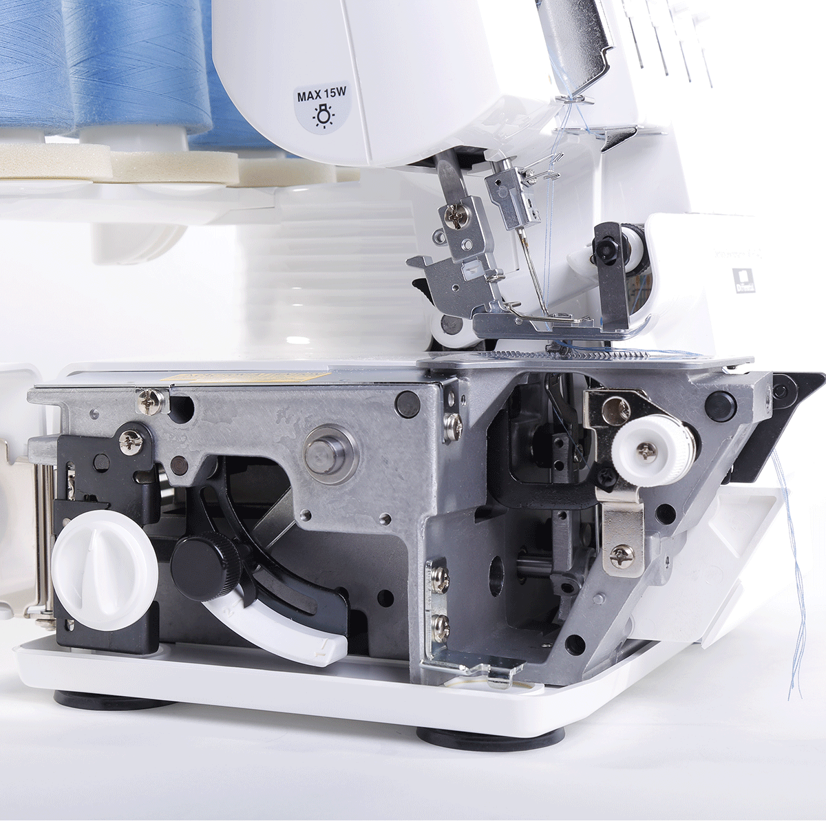 MO-114D 2/3/4 Thread Overlock with Differential Feed and Rolled Hem